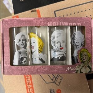 2 Marilyn Monroe Hollywood Shot Glass Sets - 8 glasses total NIB